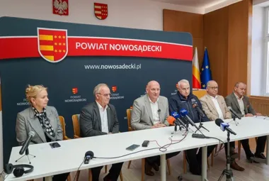 Tylko co piąty uczeń pojawił się w szkołach powiatu. Policja sprawdzała wszystkie zgłoszenia